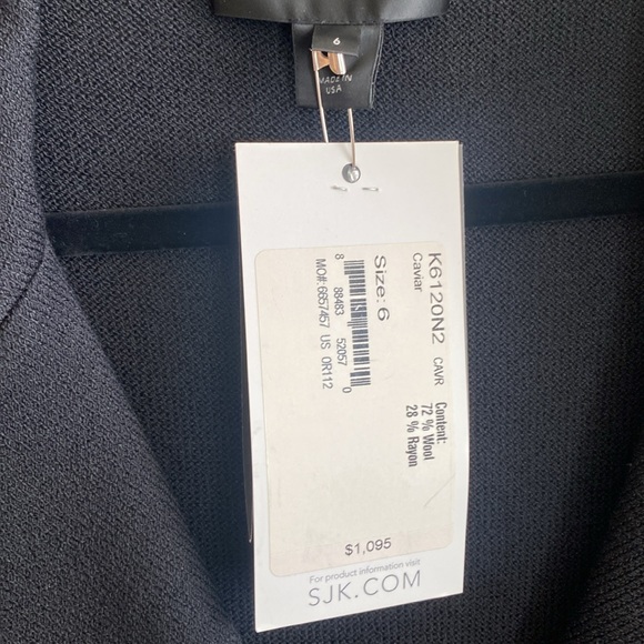 NWT St. John Size 6 jacket. - Picture 5 of 8